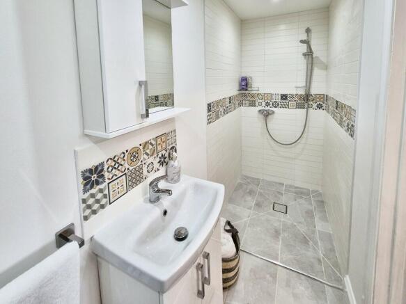 En-Suite Shower R...