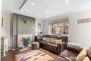 44, Broomhill Court, Woodford Green IG8 0BQ