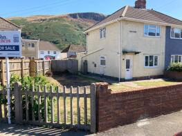 24, Minyffordd, Swansea SA9 2ES