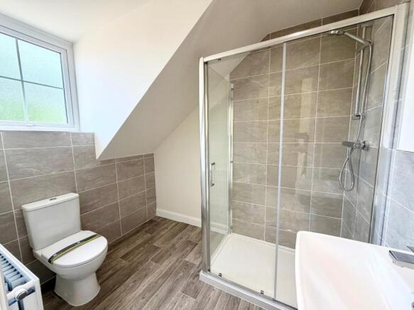 4 bed Semi-Detached for sale Image 6