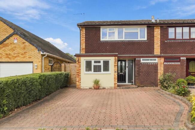 3-bed semi-detached on Highfield Road, Billericay, Essex, £500,000