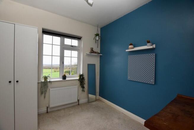 3 bed Semi-Detached for sale Image 9