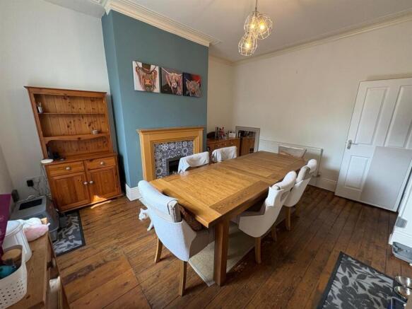 4 bed Terraced for sale Image 4