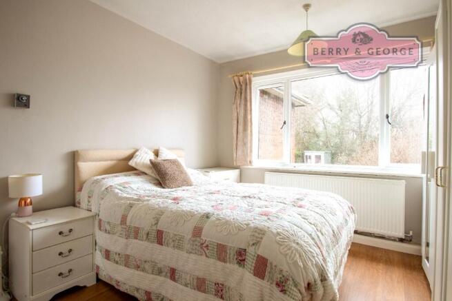 MAIN BEDROOM