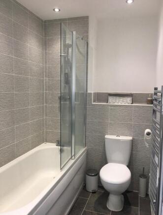 2 bed Apartment to rent Image 5