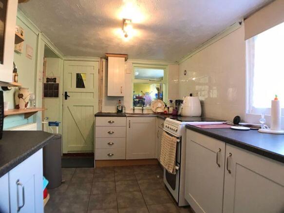 Kitchen (2)