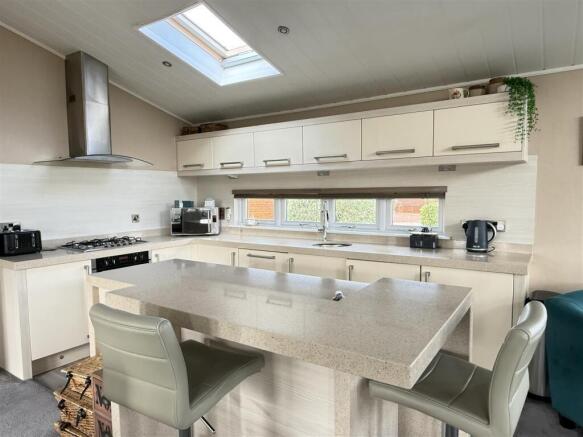 3 bed Lodge for sale Image 4