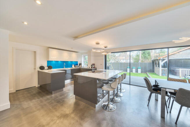 1431090-28-69b7ec...