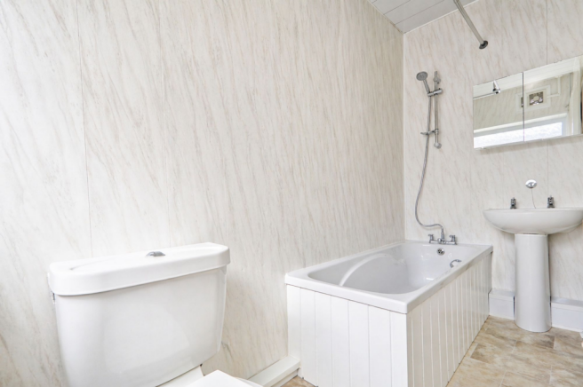 3 bed Terraced for sale Image 7