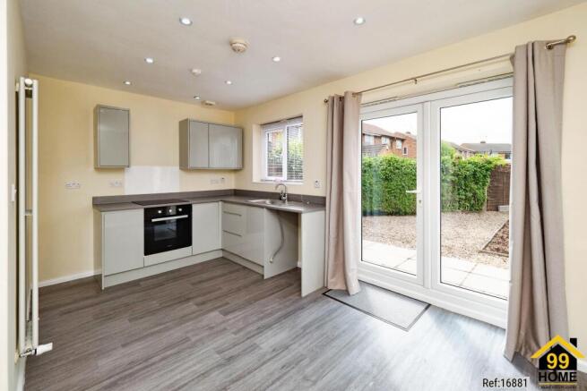 3 bed Semi-Detached for sale Image 4