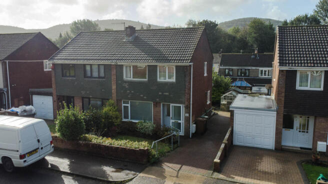 3-bed semi-detached on Lon-y-Waun, Caerphilly, CF83, £240,000