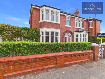 Sackville Avenue, Blackpool, FY4