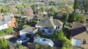 Fort View, The Headlands, North Woodchester, Stroud GL5 5PS
