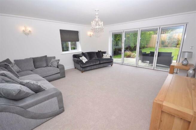 Formal Lounge