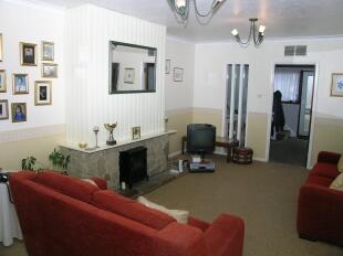 LOUNGE AREA