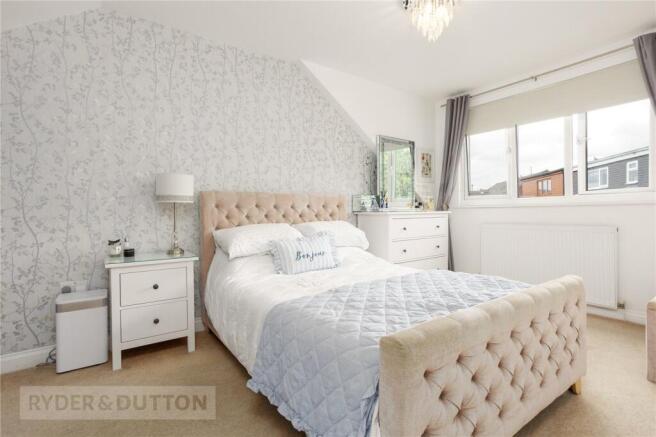 3 bed Bungalow for sale Image 8