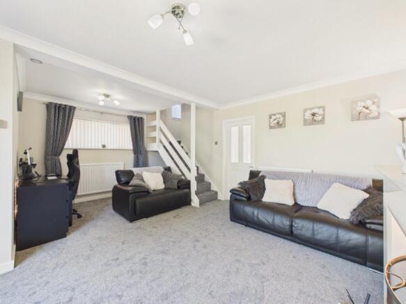 3 bed Semi-Detached for sale Image 6