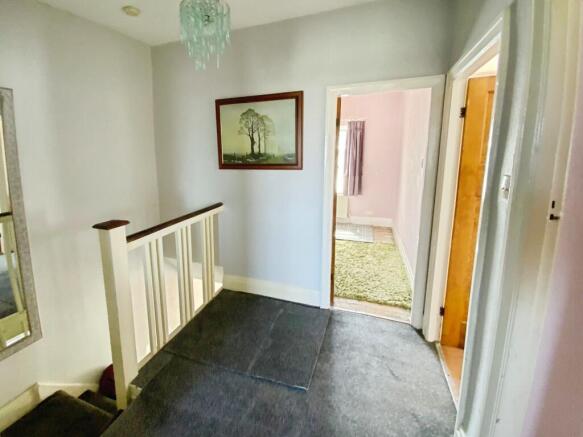 3 bed Semi-Detached for sale Image 9
