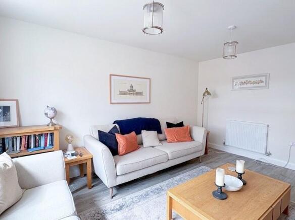 3 bed Terraced for sale Image 5