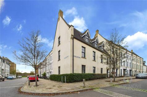Black Cat Drive, Upton, Northampton, Northamptonshire, NN5