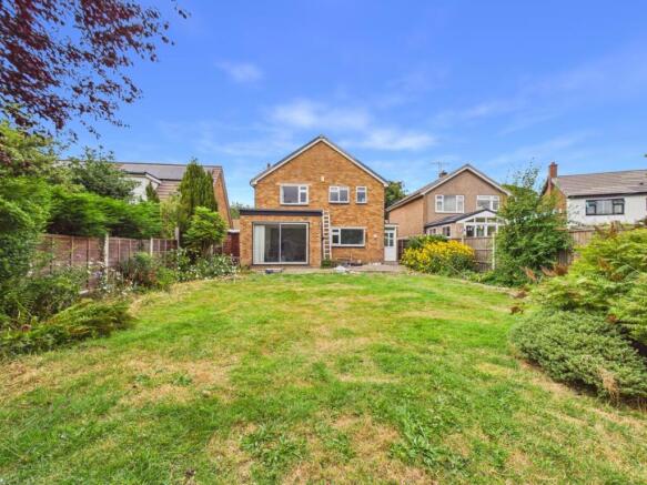 4 bed Detached for sale Image 4