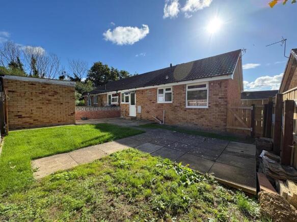 2 bed Detached Bungalow for sale Image 11