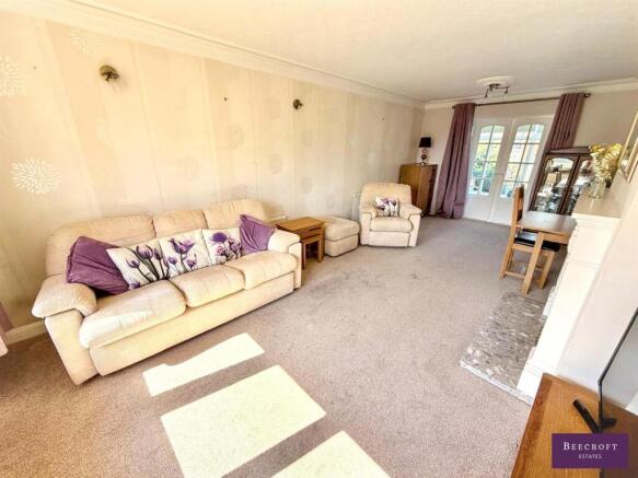 3 bed Semi-Detached for sale Image 11
