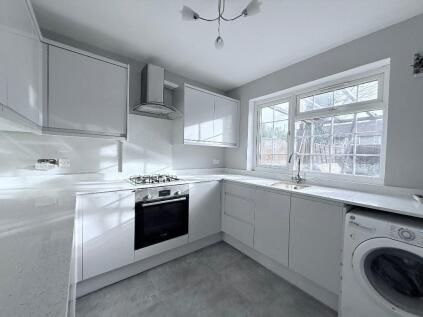 Norbroke Street, London, W12 0QU