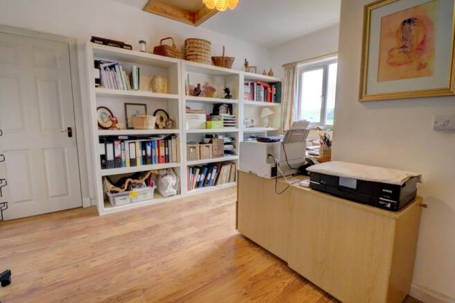 Office/Bedroom 3