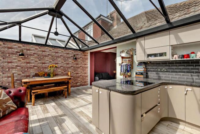 8699031-interior05-800.jpg