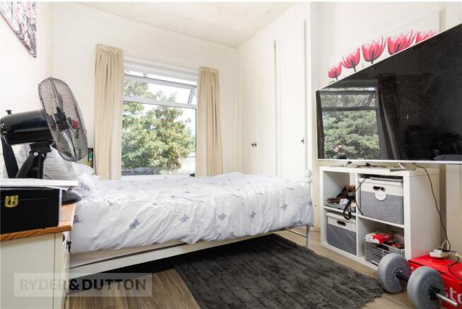3 bed Terraced for sale Image 11