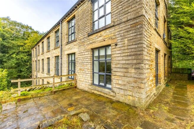 2 bed Apartment for sale Image 12