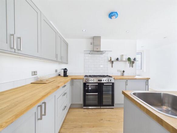 NEWLY REFURBISHED THREE-BEDROOM HOUSE