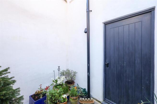 2 bed Cottage for sale Image 5