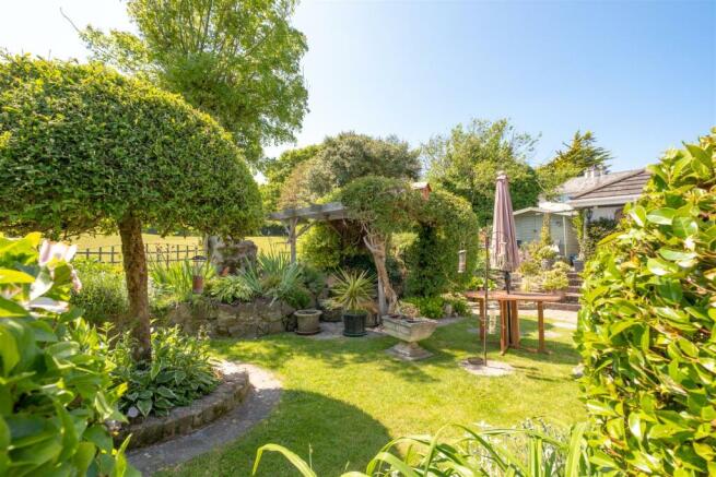 16_Orchard_Close_Tideford-27.jpg