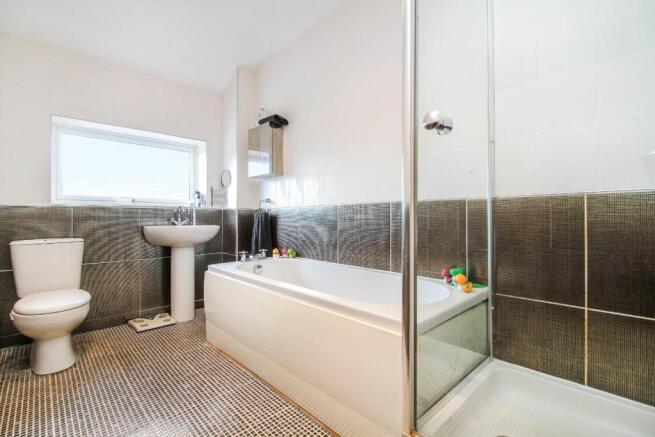 ,bathroom.jpg
