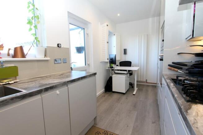 kitchen3.JPG