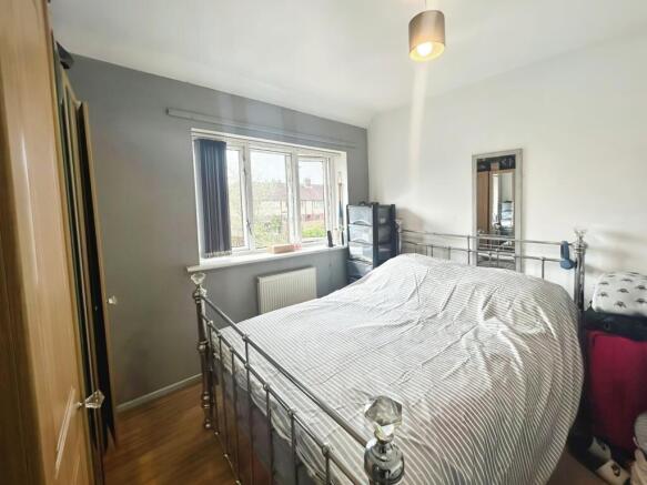 2 bed Terraced to rent Image 7