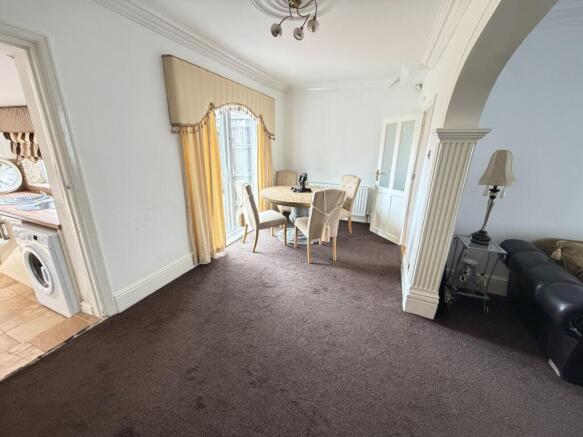 3 bed Semi-Detached for sale Image 7