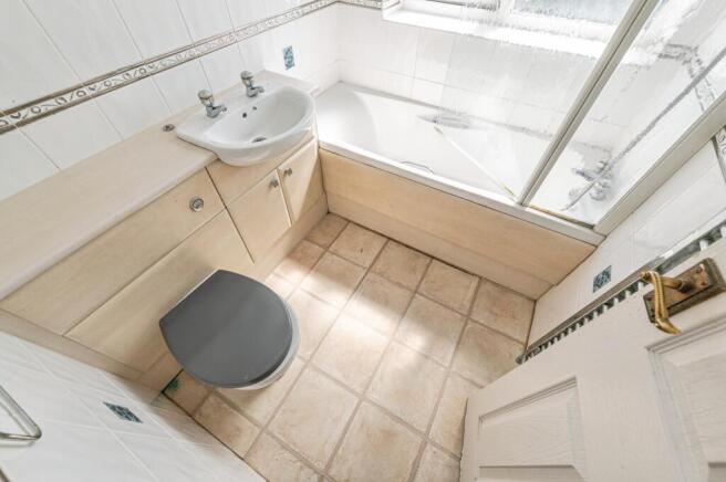 3 bed Semi-Detached for sale Image 11