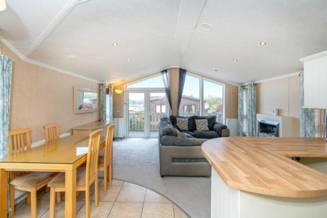 Two Bed Lodge, Riverview Park, Station Road, Cogenhoe, Northamptonshire, NN7 1NH photo 4