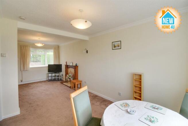THROUGH LOUNG/DINING ROOM: