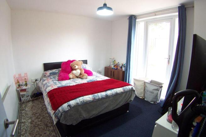 2 bed Duplex to rent Image 5