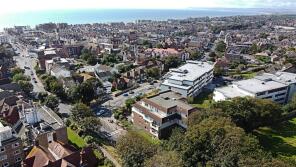 9, Rayford Court, Buckhurst Road, Bexhill-on-sea TN40 1QE