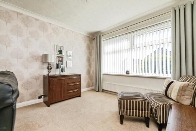 4 bed Detached for sale Image 7