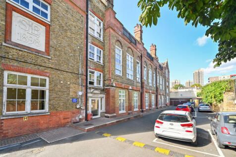 Mulberry Court, Shadwell, London, E1