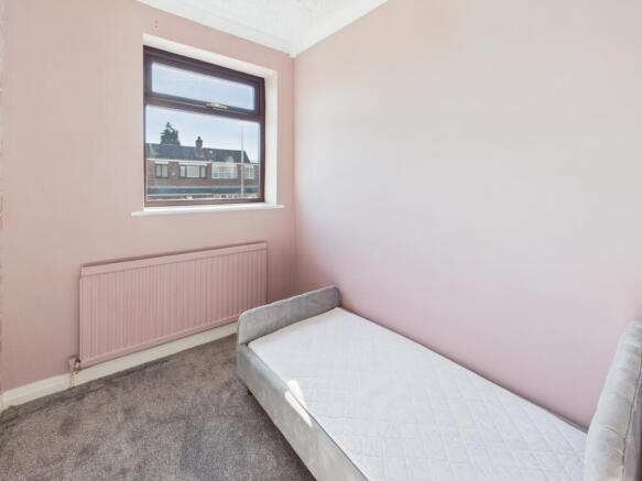 3 bed Semi-Detached for sale Image 11