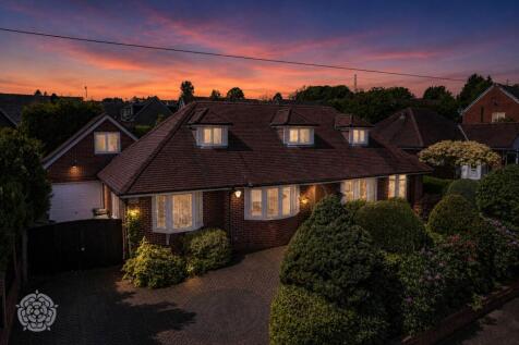Turton Road, Tottington, BL8
