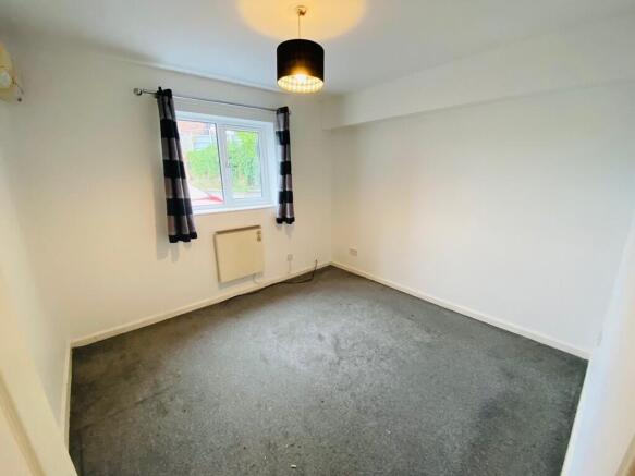 1 bed Flat to rent Image 6