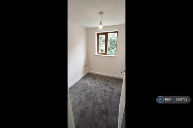 4 bed Terraced to rent Image 11